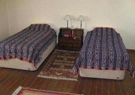 those are NOT necessarily table cloths on the beds